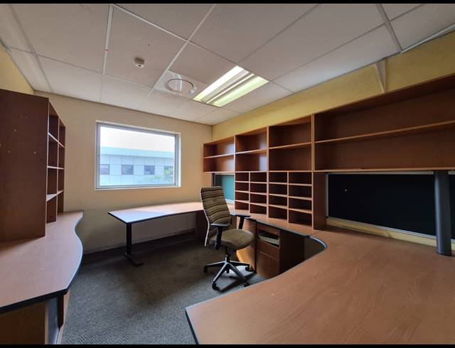 10,702M² OFFICE TO LET IN ILLOVO